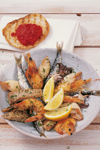 Gegrillte Fische und Meeresfrüchte