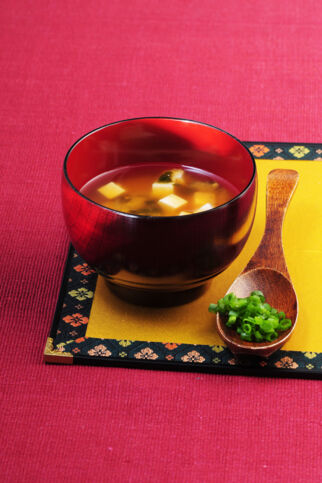 Miso-Suppe mit Tofu Miso-Suppe mit Tofu