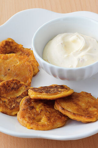 Möhren-Blinis mit Orangenschmant Möhren-Blinis mit Orangenschmant