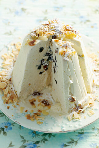 Panettone aus dem Eis Panettone aus dem Eis