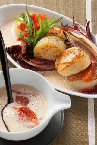 Blutorangensauce zu gebratenen Jakobsmuscheln Blutorangensauce zu gebratenen Jakobsmuscheln