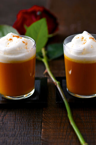 Süßkartoffel-Süppchen mit Ingwer Süßkartoffel-Süppchen mit Ingwer