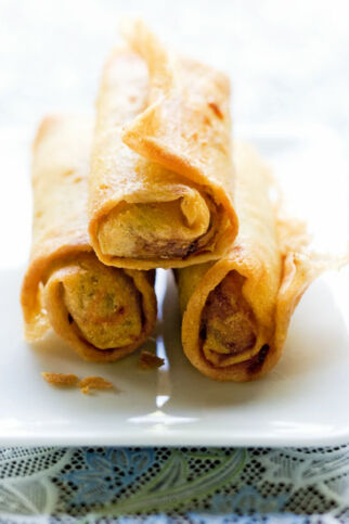 Vegetarische Frühlingsrollen (Pho Phia Thod) Vegetarische Frühlingsrollen (Pho Phia Thod)