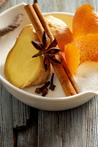 Ofenquitten mit Gewürzen Ofenquitten mit Gewürzen