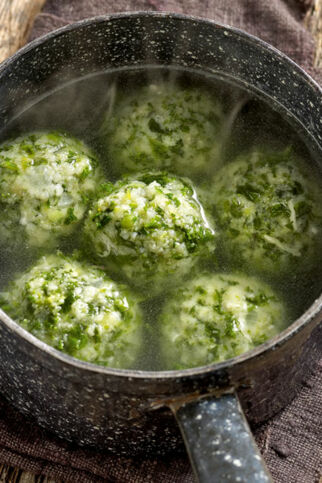 Grünkohlknödel mit Speck