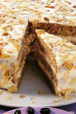 Weiße Mousse-Torte Weiße Mousse-Torte