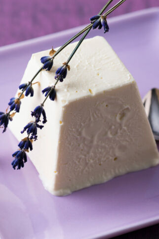 Honigparfait mit Lavendel Honigparfait mit Lavendel