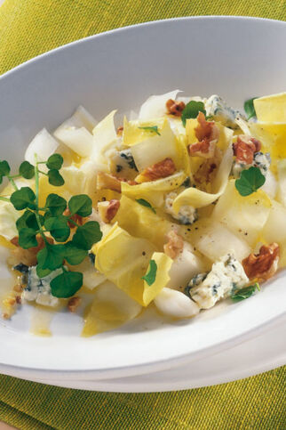 Chicoréesalat mit Roquefort