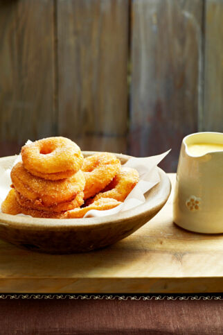 Apfekiacherl mit Vanillesoß Apfekiacherl mit Vanillesoß