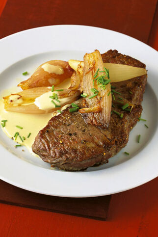 Rumpsteaks mit Senf-Schalotten