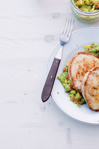 Minutenschnitzel mit Avocado-Salsa Minutenschnitzel mit Avocado-Salsa
