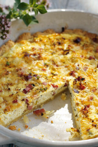 Quarkkuchen mit Zwiebeln und Speck Quarkkuchen mit Zwiebeln und Speck