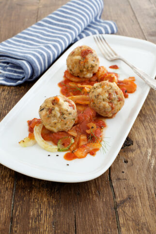 Pizzaknödel mit Fenchel-Tomatensauce Pizzaknödel mit Fenchel-Tomatensauce