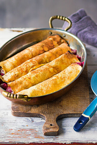 Crespelle mit Himbeeren