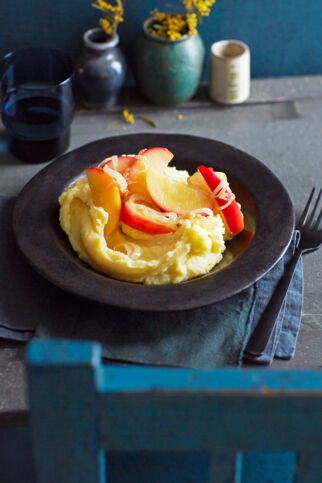 Kartoffelbrei mit Apfelzwiebeln Kartoffelbrei mit Apfelzwiebeln