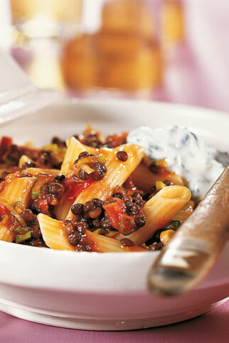 Nudeln mit Linsenragout