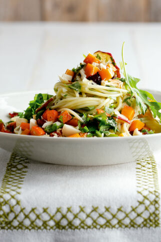 Kürbispasta mit Rucola-Cranberry-Pesto Kürbispasta mit Rucola-Cranberry-Pesto