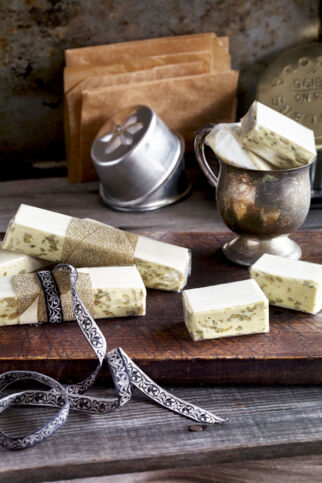 Knackiges Kürbiskernturron Knackiges Kürbiskernturron