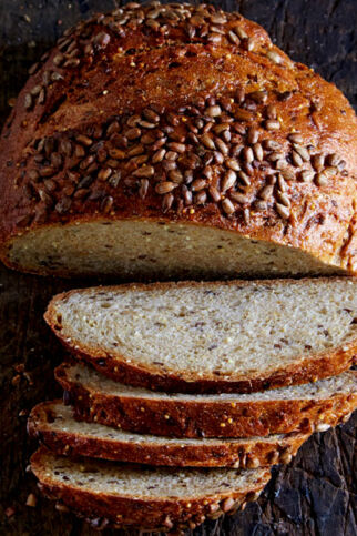 Mehrkornbrot mit Roggen Mehrkornbrot mit Roggen