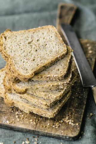 Dinkel-Leinsamen-Kastenbrot Dinkel-Leinsamen-Kastenbrot