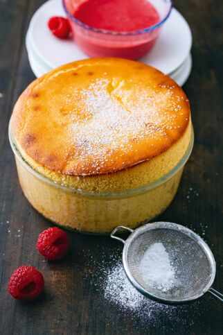 Quarksoufflé mit Himbeersauce Quarksoufflé mit Himbeersauce