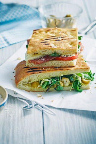Focaccia mit Mozzarella Focaccia mit Mozzarella