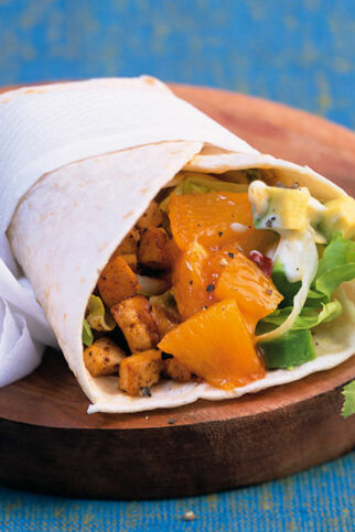 Tofu-Burritos mit Chili-Orangen-Salsa Tofu-Burritos mit Chili-Orangen-Salsa