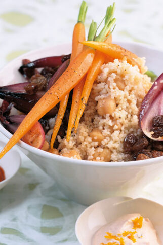 Orientalischer Couscous mit Zimt-Orangen-Schmand Orientalischer Couscous mit Zimt-Orangen-Schmand