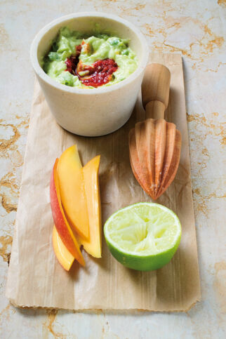 Guacamole mit Mango Guacamole mit Mango