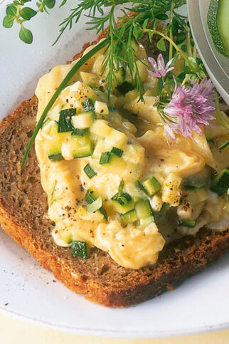 Zucchini-Kräuter-Rührei