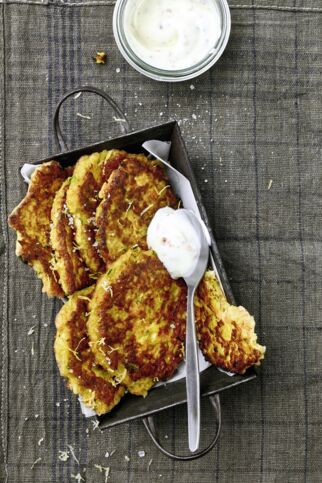 Gemüse-Puffer mit Halloumi Gemüse-Puffer mit Halloumi