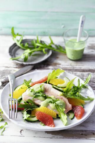 Rucolasalat mit Fischfilet Rucolasalat mit Fischfilet