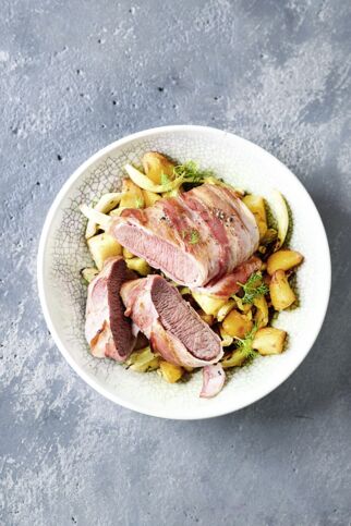 Lammlachse mit Kartoffel-Apfel-Gemüse