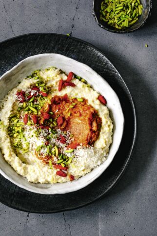 Hirse-Porridge mit Apfel-Zimt-Sauce Hirse-Porridge mit Apfel-Zimt-Sauce