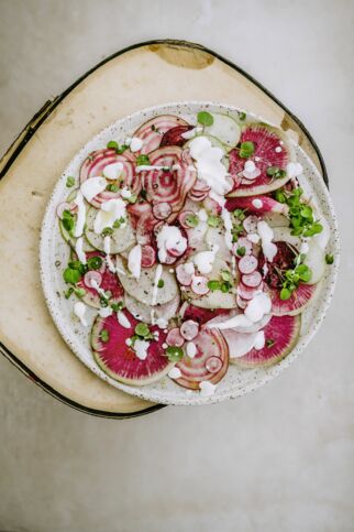 Bete-Salat mit Rettich und Radieschen Bete-Salat mit Rettich und Radieschen