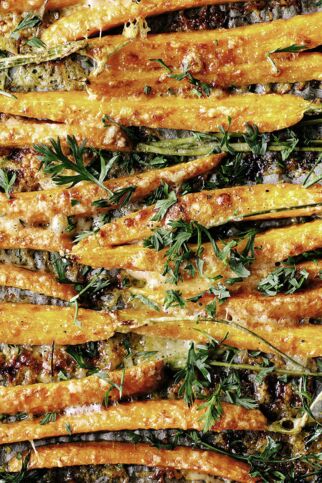 Möhrensticks mit Parmesankruste