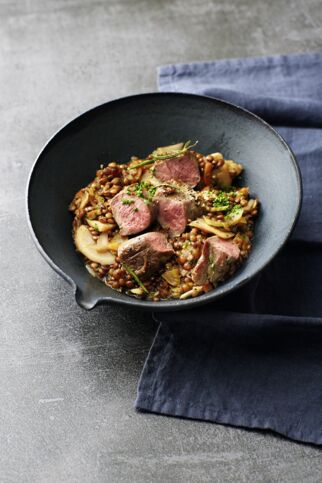 Rosmarinlammfilet mit Linsengemüse Rosmarinlammfilet mit Linsengemüse