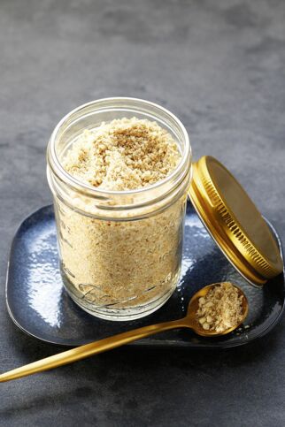Cashew-Parmesan Cashew-Parmesan