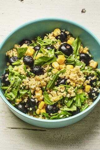 Bulgursalat mit Heidelbeeren Bulgursalat mit Heidelbeeren