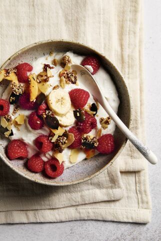 Bananenquark mit Himbeeren