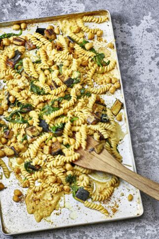 Orientnudeln mit Kichererbsen Orientnudeln mit Kichererbsen