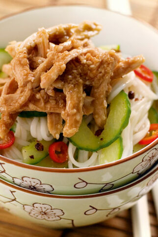 Asia-Sesam-Hähnchen-Salat Asia-Sesam-Hähnchen-Salat