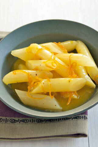 Schwarzwurzeln in Orangenbutter Schwarzwurzeln in Orangenbutter