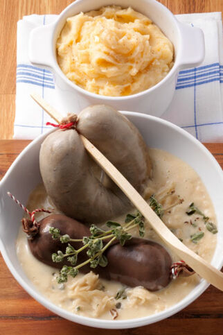 Kartoffel-Sauerkraut-Sauce mit Leberwurst und Blutwurst