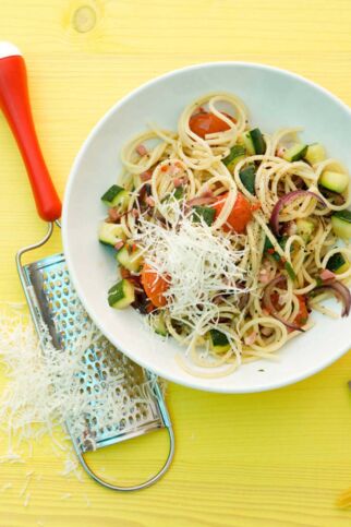 Scharfe Zucchini-Nudeln Scharfe Zucchini-Nudeln