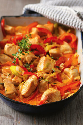 Hähnchengulasch mit Paprika Hähnchengulasch mit Paprika