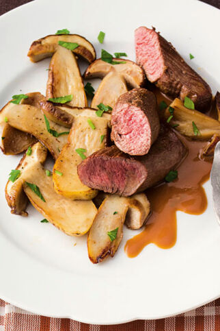 Rehfilets auf Steinpilzen Rehfilets auf Steinpilzen