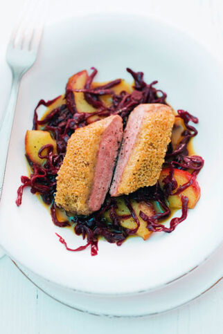 Entenbrust mit Maronenkruste und Rotkohl