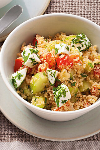Couscous mit Tomaten und Mozzarella Couscous mit Tomaten und Mozzarella