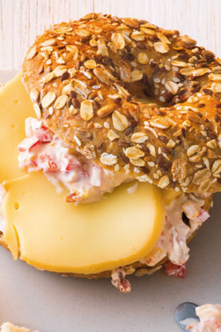 Scamorza-Bagel Scamorza-Bagel